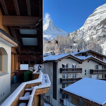 Haus Tiefbach - Apartment Cervino Zermatt Esterno foto