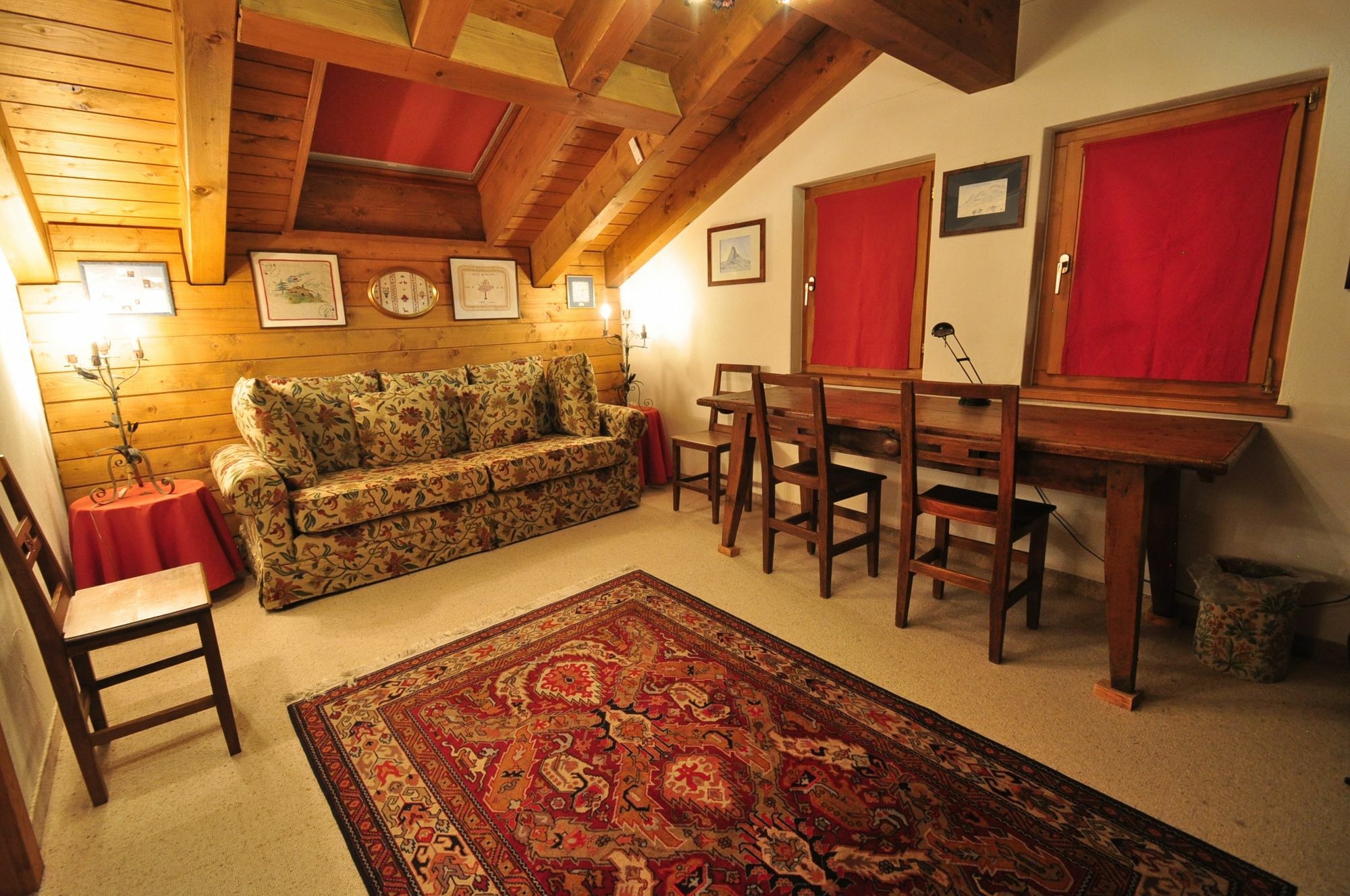 Haus Tiefbach - Apartment Cervino Zermatt Esterno foto