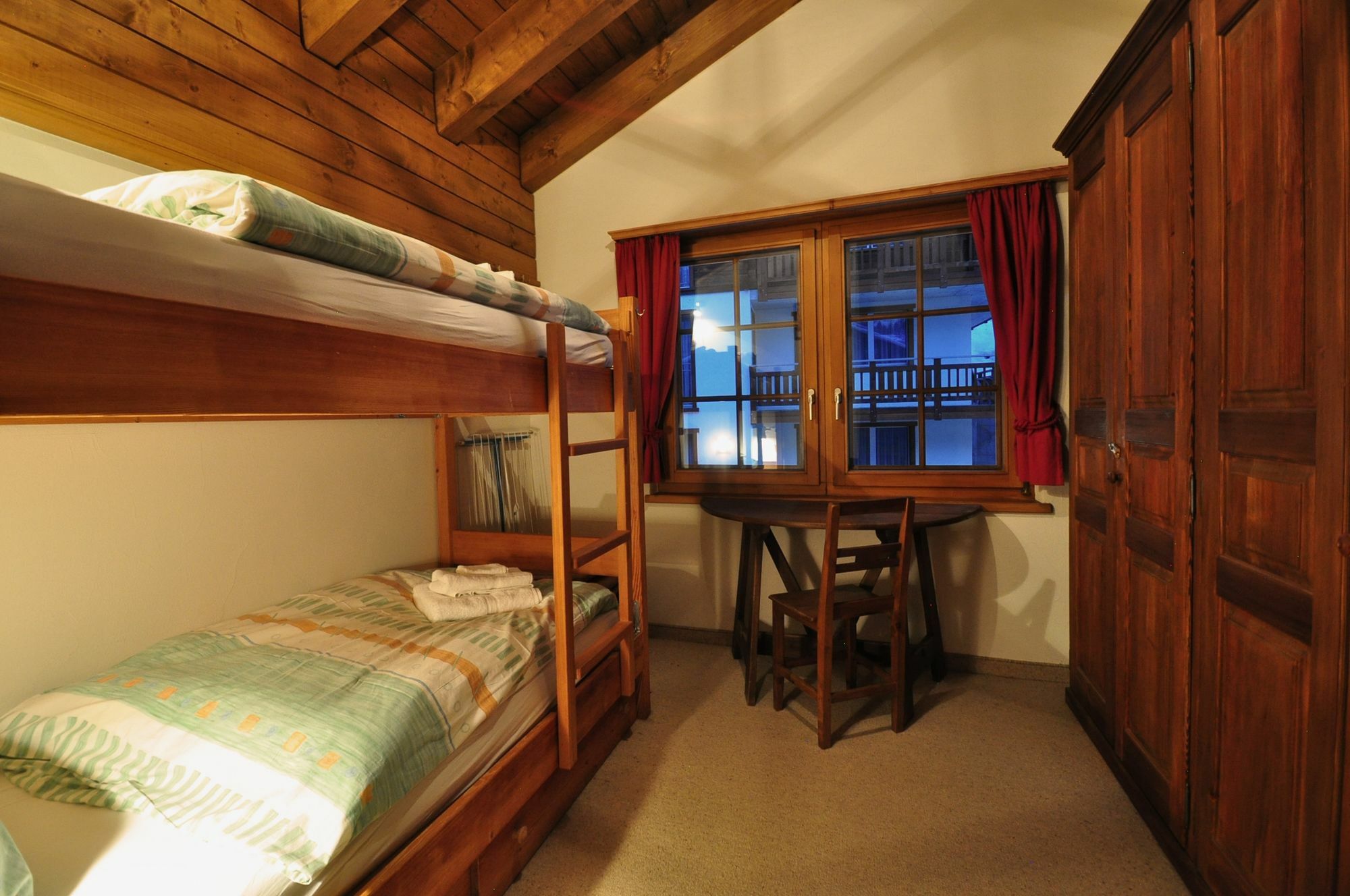 Haus Tiefbach - Apartment Cervino Zermatt Esterno foto
